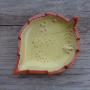Swedish Vintage Pottery Leaf Shape bowl, Key dish, trinket bowl. Ceramic Pin Dish Tray, Nut Brown & Yellow stoneware ashtray