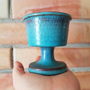 DAMAGED for REPAIR Stig Lindberg signed Gustavsberg studio footed cup H3.5&quot;/ 9 cm