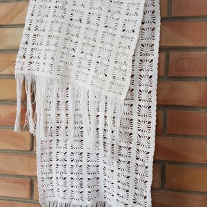 Unused vintage white hand crochet table runner size 14&quot;x 44&quot; plus fringe