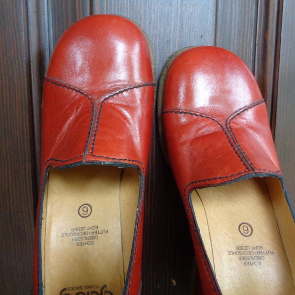 70s vintage wedge heel leather shoes, GABY Young Shoes size 39 / UK 6 / US 8.5, Retro shoes