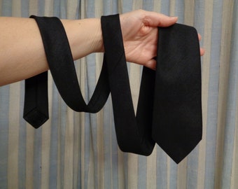 Vintage necktie MATEX made in Finland. Solid Black necktie 100% Polyester. Finnish necktie