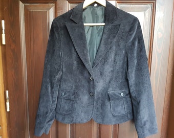 Vintage velvet jacket made in Italy size S/M, US8 Lined black cotton velvet blazer