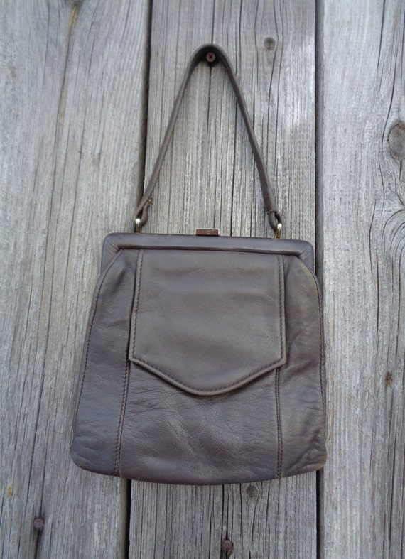 Finnish vintage genuine leather bag by Jubella, Da