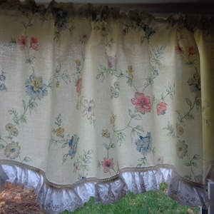 Swedish vintage curtain valance with frill. Cream color cotton curtain with pale flowers H19&quot;x W138&quot;