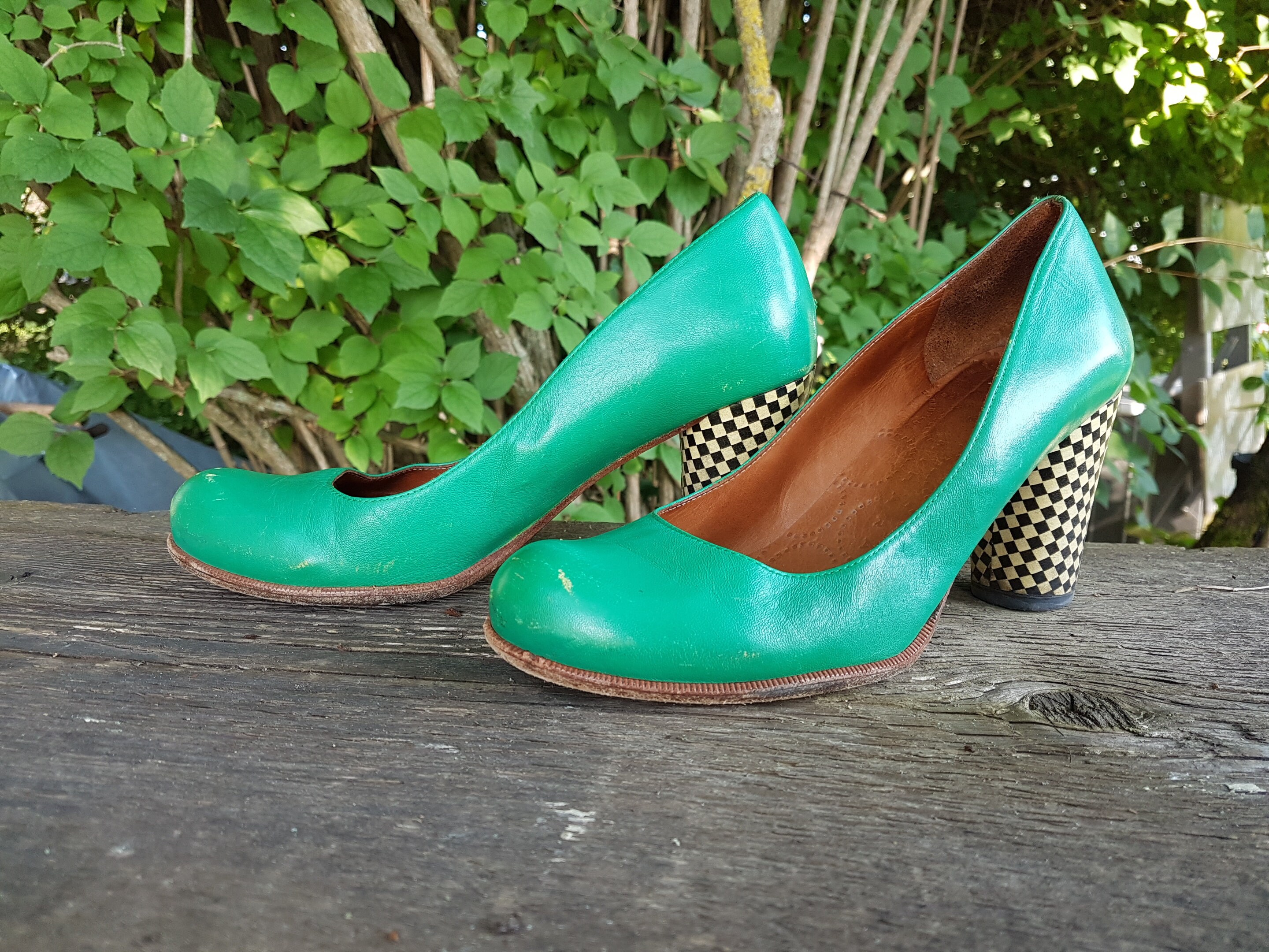 Chie Mihara - Etsy Chie Mihara - Etsy
