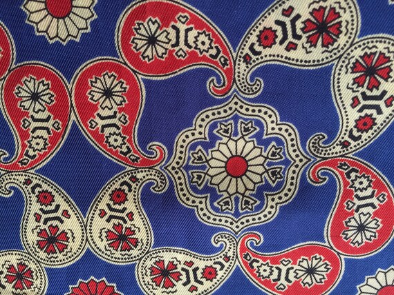 Celanese Cravat scarf with Paisley Print from Dic… - image 4
