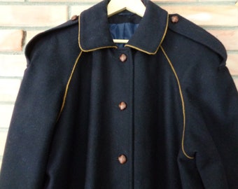 Vintage coat "For The Classic Ladies" made in England, 70% Wool wide shoulder overcoat size L, length 49"/ 125cm