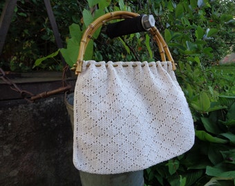 Vintage Hand Crochet Bag;  Ivory Cotton Purse; Bamboo Handle Bag; Retro Handbag; Boho Bag; Crochet Bag with Bamboo Handles