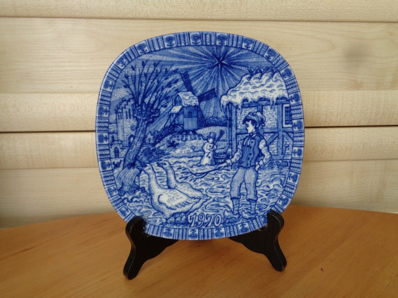 Rörstrand Sweden Vintage Plate JULEN 1970 