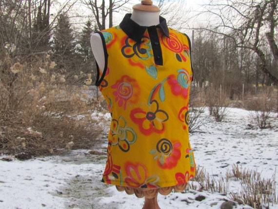 Vintage Blouse size S; Vivid Sleeveless Top; Yellow Thin Synthetic Knit Fabric Blouse with Stylized Flowers; Yellow & Black Sleeveless Polos
