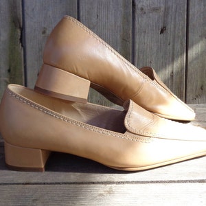 Gabor Vintage Shoes; Gabor Comfort Shoes; Beige Leather Shoes size 5.5 / Eur 38 / US 7.5 made in Austria; Gabor Shoes