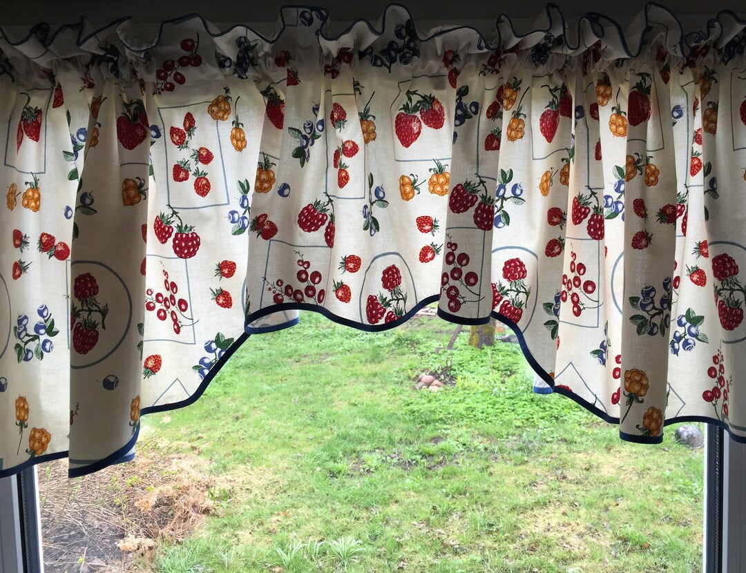 Vintage Kitchen Curtain With Fruit Print H17x W84 Scalloped Valance - Etsy
