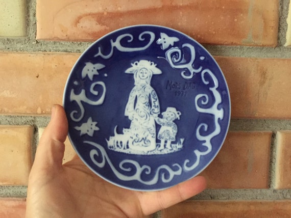 Royal Copenhagen Denmark Porcelain Plate 