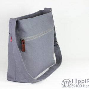 Dark Brown Cotton Canvas Messenger Bag Bolso Mensajero Lona Algodon Marron Oscuro Dunkelbraune Baumwoll Canvas Umhängetasche Sac Messager Toile Coton Marron Fonce Borsa Messenger Tela Cotone Marrone Scuro Donkerbruine Katoenen Canvas Schoudertas Bolsa Carteiro Lona Algodao Marrom Escuro 深棕色棉帆布邮差包 ダークブラウン綿キャンバスメッセンジャーバッグ 다크브라운 코튼 캔버스 메신저백 गहरा भूरा सूती कैनवास बैग حقيبة ساعي بريد قماش قطني بني غامق