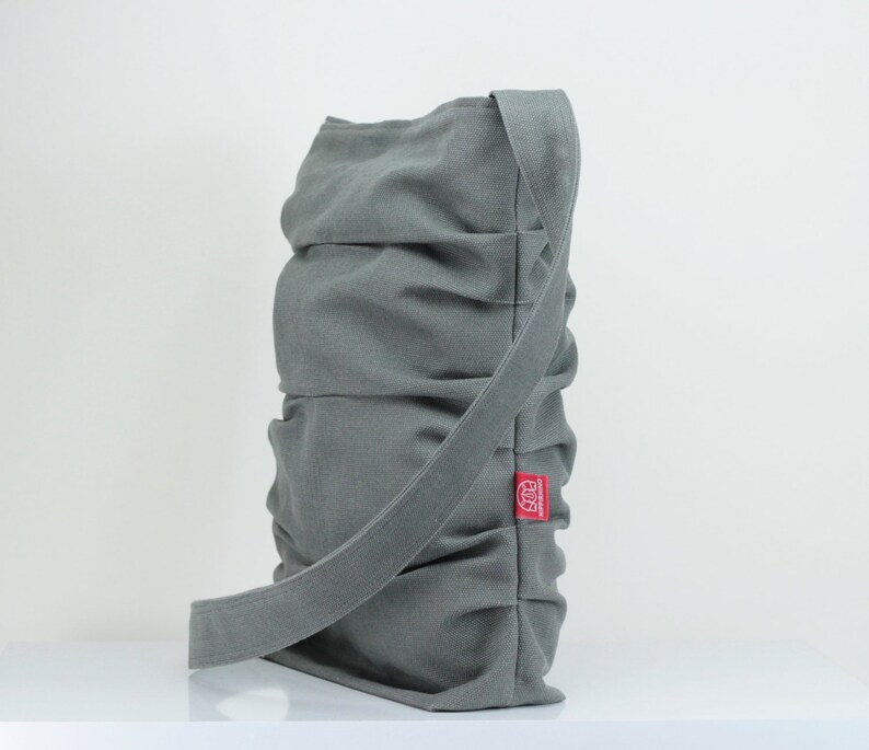 Gray Small Pleated Tote Bag, Crossbody Bag, Canvas Bag, Messenger Bag, Hobo Bag, Everyday Bag, Washable Purse, Adjustable Strap, Eco Cotton