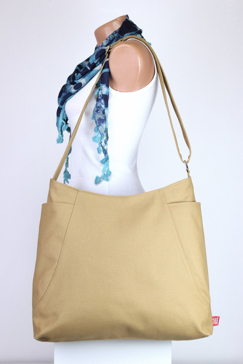 hobo bag with zipper