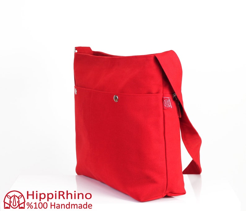 Dark Brown Cotton Canvas Messenger Bag Bolso Mensajero Lona Algodon Marron Oscuro Dunkelbraune Baumwoll Canvas Umhängetasche Sac Messager Toile Coton Marron Fonce Borsa Messenger Tela Cotone Marrone Scuro Donkerbruine Katoenen Canvas Schoudertas Bolsa Carteiro Lona Algodao Marrom Escuro 深棕色棉帆布邮差包 ダークブラウン綿キャンバスメッセンジャーバッグ 다크브라운 코튼 캔버스 메신저백 गहरा भूरा सूती कैनवास बैग حقيبة ساعي بريد قماش قطني بني غامق