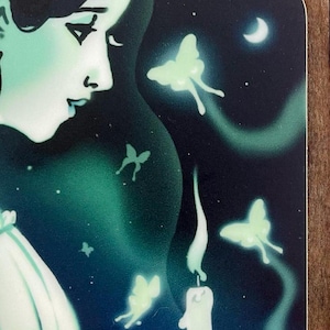 Luna Glow-in-the-Dark-sticker