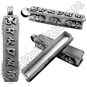 Silver &#39;Om Mani Padme Hum&#39; Ghau Pendant: .925 sterling Buddhist gau box mantra