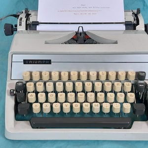 Máquina de escribir manual Triumph Gabriele 25 de 1970, cinta nueva, totalmente funcional.