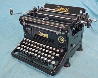 Pristine 1945 Seidel & Naumann Ideal DZ33 Typewriter - fully functional