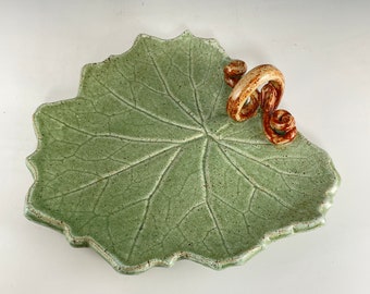 Decorative Pottery Platter, Pottery Serving Tray, Pottery Platter with Leaf Design, Ceramic Tray, Forest Leaf Shaped Platter