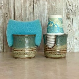 Sponge Holder or Cup Dispenser, Wide Slot, Grooved Style