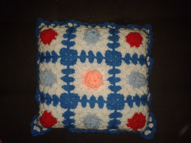 Coussin Au Crochet . Granny