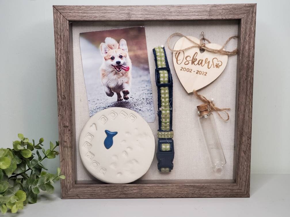 Pet Loss Sympathy Gift Waltool Pet Memorial Shadow Box & Clay Paw Print ...