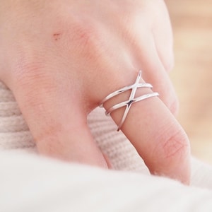 Solid silver geometric ring, 925 silver women's ring, Gift idea for her, minimalist jewel