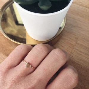 Small heart ring in 18-carat gold, fine gold-plated ring to offer for women