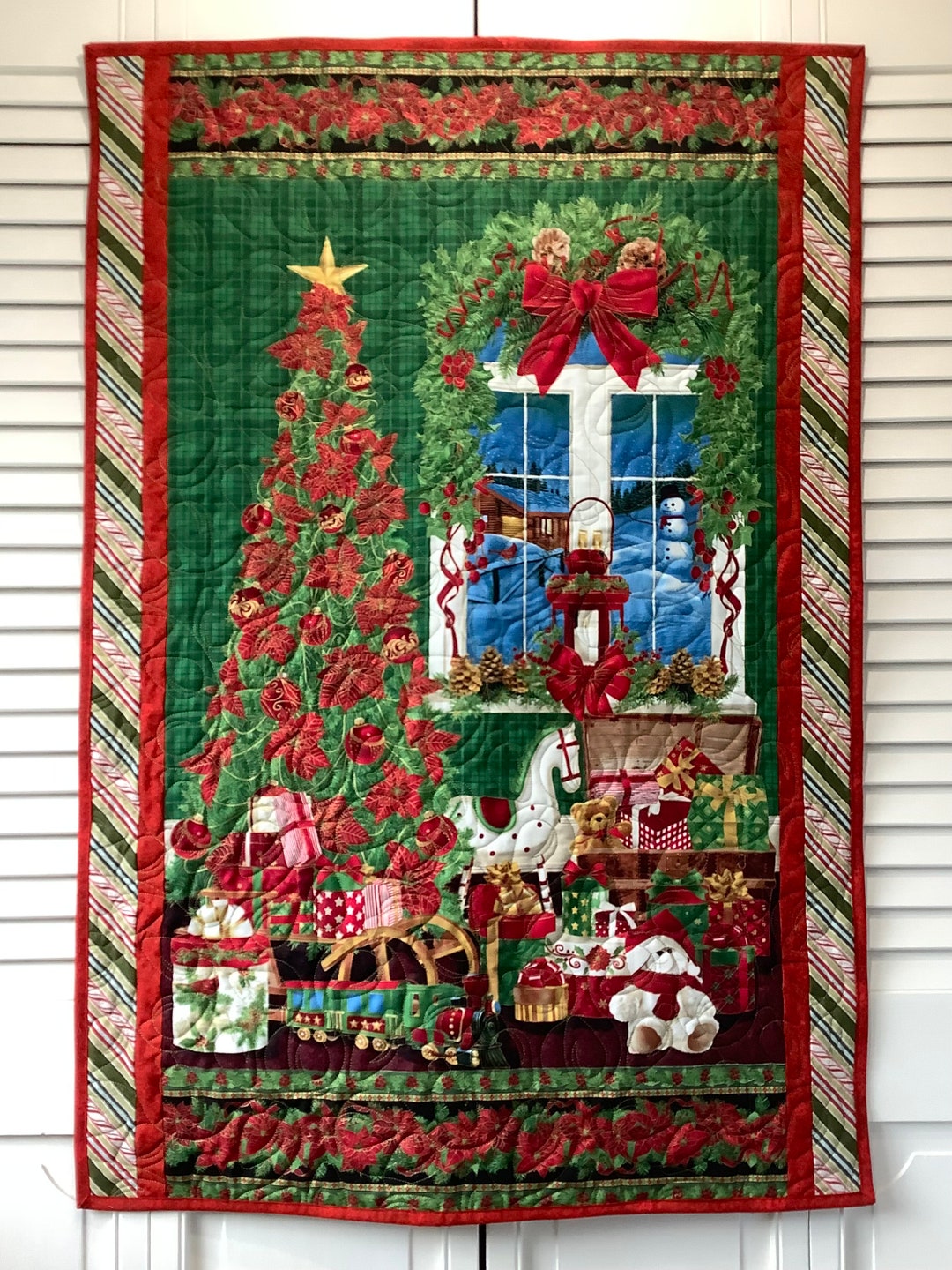 Quilted Christmas Wall Hanging With a Xmas Tree With Presents. Etsy
