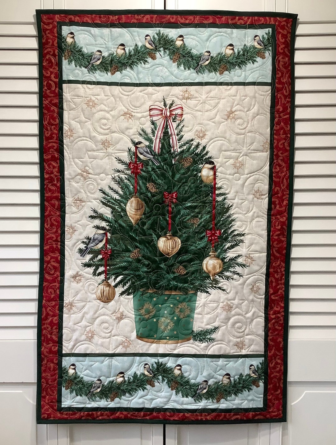 Chickadee Christmas Tree Quilted Wall Hanging, Bird Lover Decor - Etsy