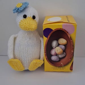 Easter Egg knitted PDF, Easter Egg cover,Easter Egg, Easter Hunt ,Creme Egg holder,  Instant download, Cadbury Egg, sweet holder
