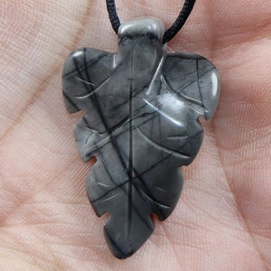 Picasso marble (leaf) | necklace with cord or silver 925 --- stone size: 39 x 25 mm / 1.53 x 0.98 inches