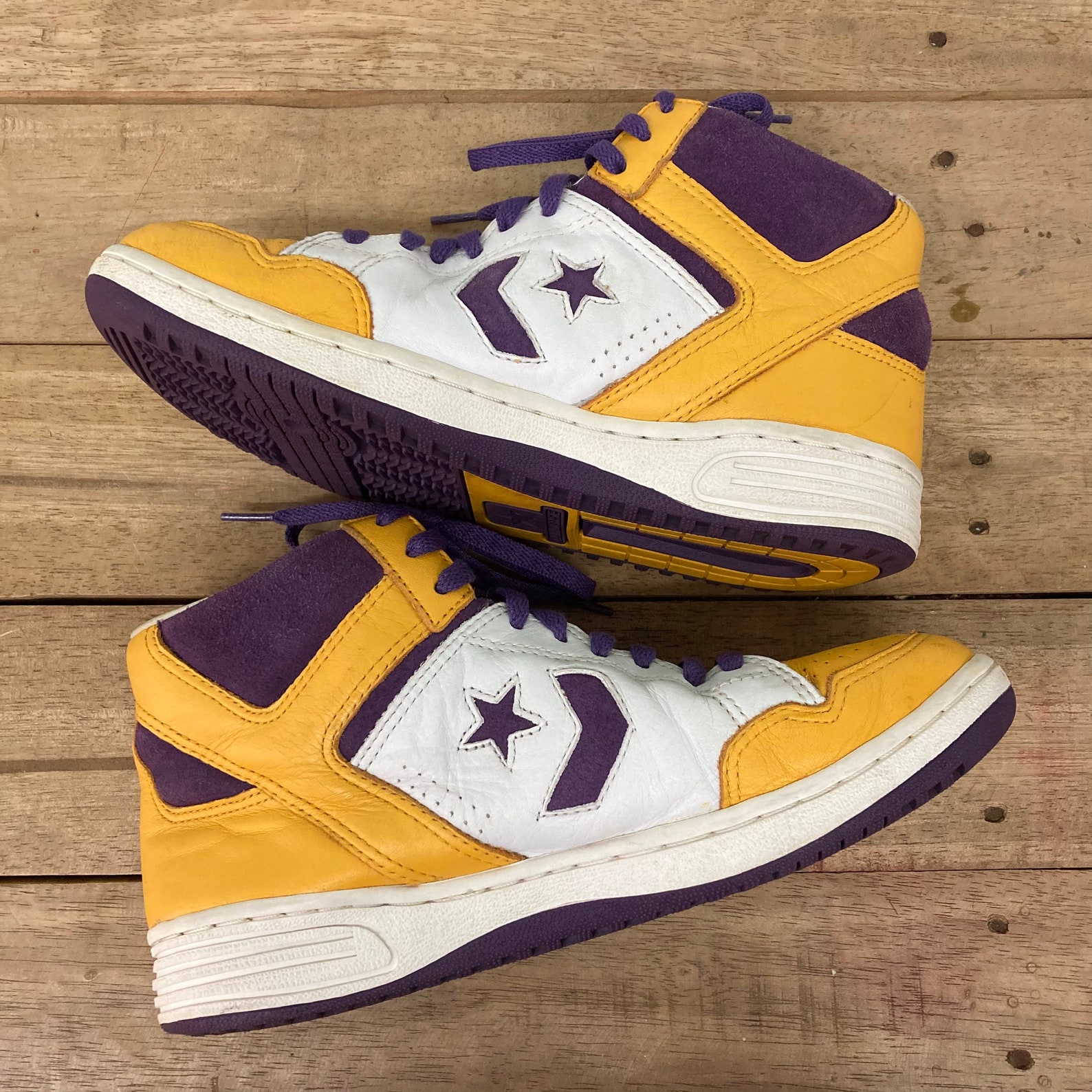 converse weapons lakers
