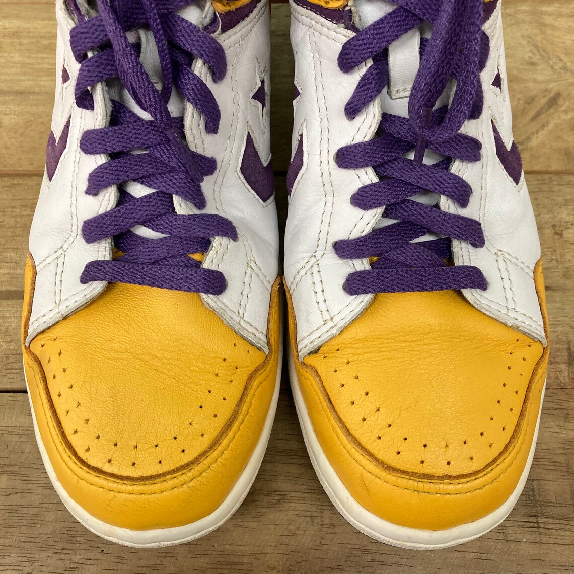 converse weapons lakers