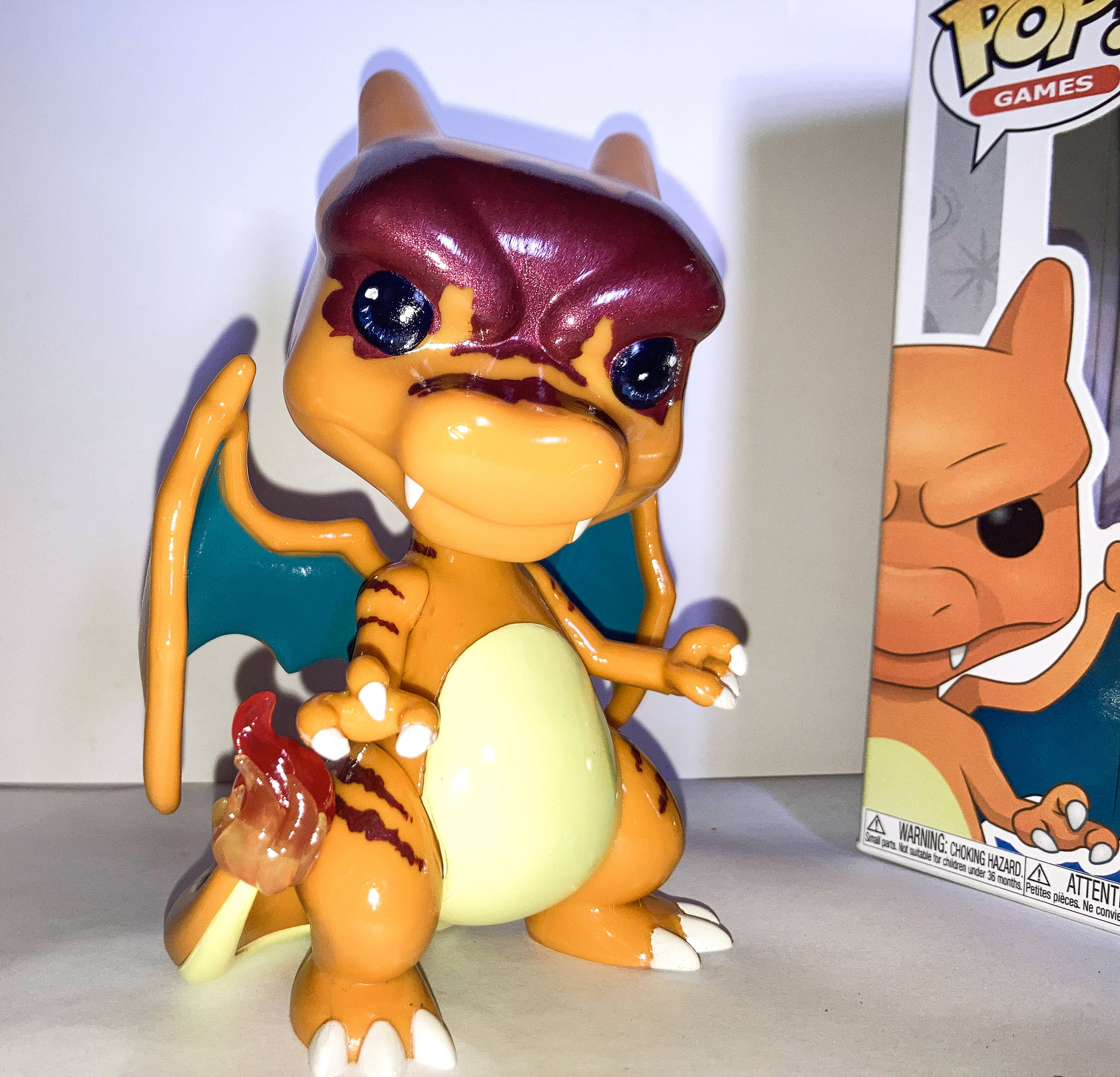 Pokémon POP! Games Charizard Dracaufeu (EMEA) Vinyle Figurine 10cm