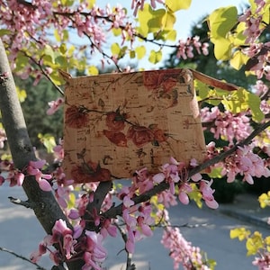Pochette Roses - Porte-monnaie en liège - Mini pochette en liège - Pochette minimaliste - Porte-cartes - Sac en liège - Portefeuille en liège - Sac à main à fermeture éclair en liège - Pochette en liège - Porte-cartes de crédit