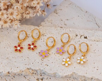 Daisy Hoops-Hoop Earrings-Daisy Earrings-Spring Earrings-Dangle Earrings-Boho Earrings-Flower Earrings-Flower Hoops-Flower Jewelry
