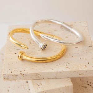 Nagelarmband-Etniskt armband-Stapelarmband-Hamrad manschett-Justerbar manschett-Grekiskt armband-Vardagsarmband-Modemanschett-Elegant manschett