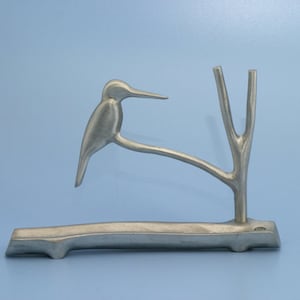 Menorah martin-pêcheur fabriquée à la main en Israël par Shraga Landesman&#39; Judaica, Hanukkah, aluminium