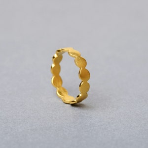 18ct Gold Dotty Ring Heavy image 2