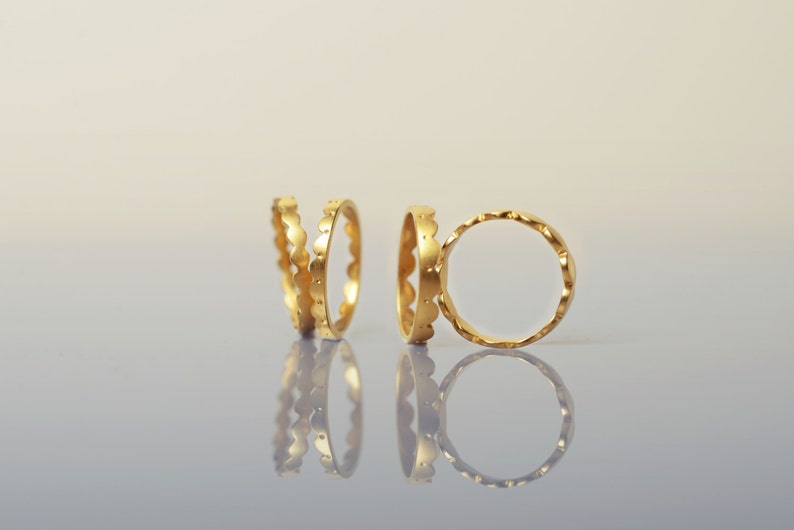 18ct Gold Dotty Ring Heavy image 4