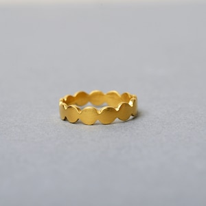 18ct Gold Dotty Ring Heavy image 3