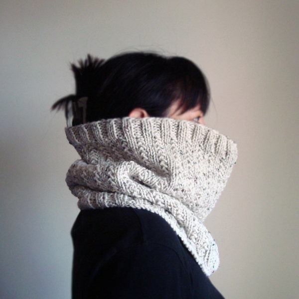 Hand knit unisex cream beige tweed shades neutrals chunky warm winter cowl, chunky cream knit cowl, oatmeal cozy unisex cowl, Infinity Scarf