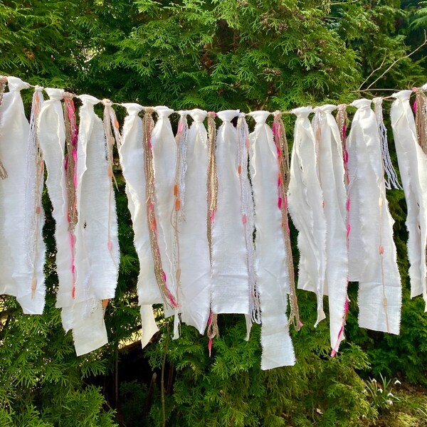 Guirlande de fleurs de banderole de mariage, ruban de tissu de coton blanc, guirlande de chiffon fiesta, décoration d'anniversaire bohème, festival de jardin en plein air