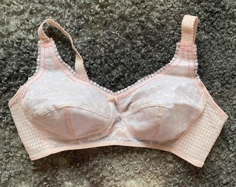 Vintage Pink Lace Bra Capron Brassiere Ladies Lingerie Retro Women Underwear 80s Vintage Bra