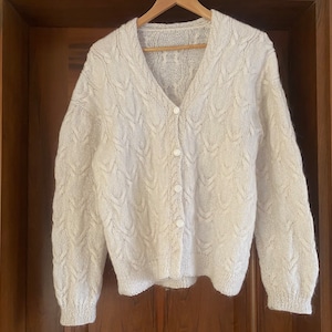 Vintage Unisex White Mohair Wool Cardigan Retro Hand Knit Extra Warm Winter Wear Size M/L