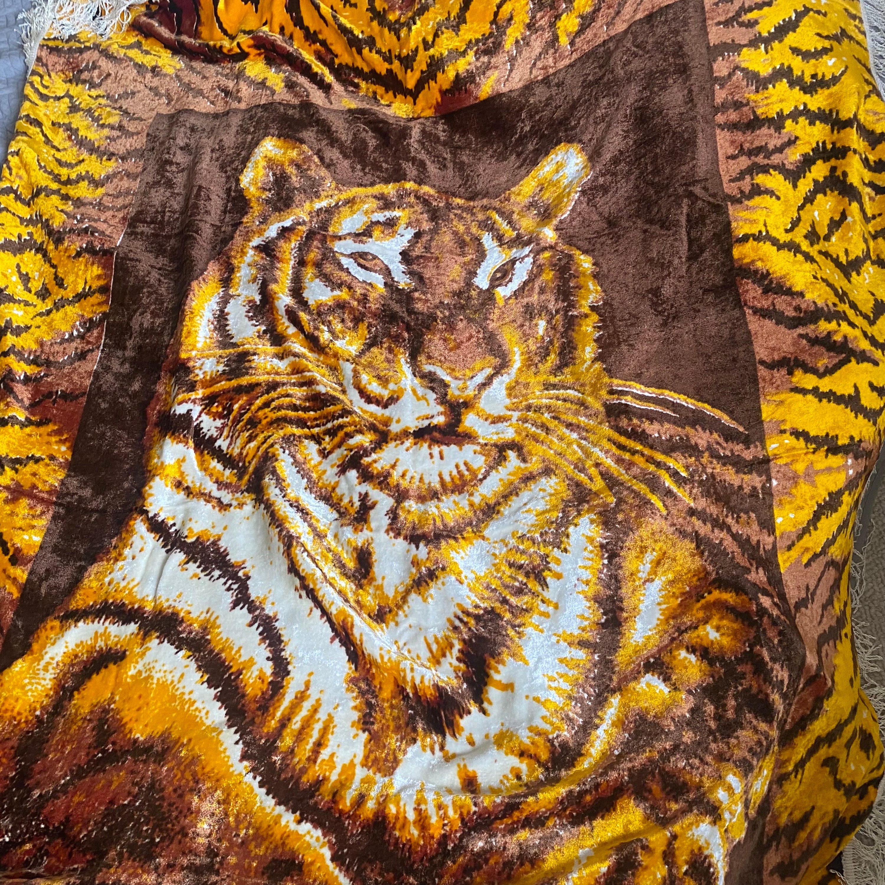 Vintage Tiger Tapestry Plush Sofa Cover Wall Hanging Rug Orange Brown Jungle Animal Textile Carpet Wall Tapestry Gobelin Beadspread Blanket Etsy Israel